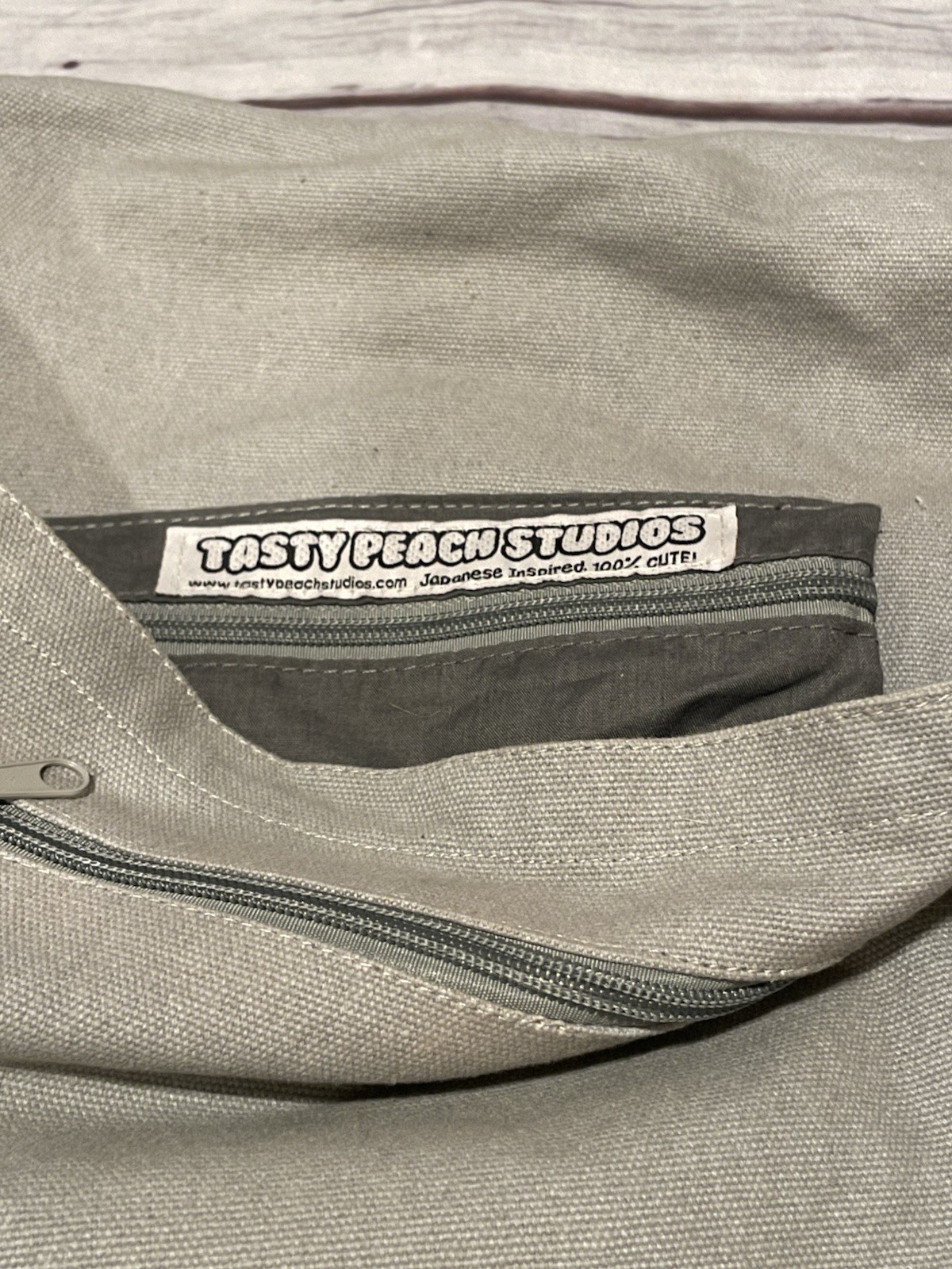 Tasty Peach Studios Messenger Bag - Used Shape - Rare READ image 10