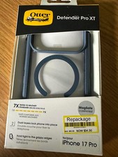 OtterBox Defender Pro XT Clear MagSafe iPhone 17 Case - Blue / Clear