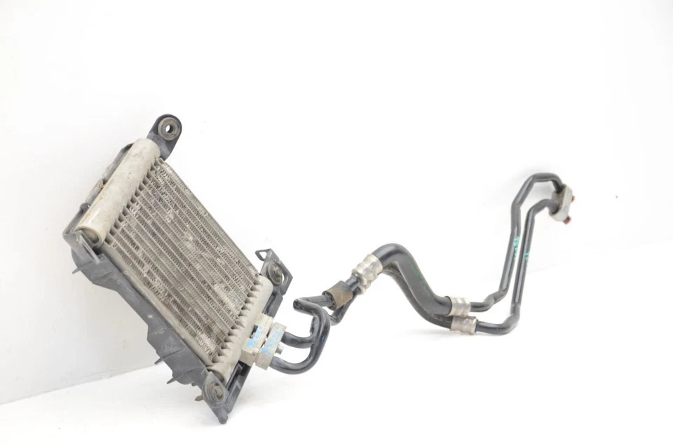 2014-2016 BMW 435i Convertible Engine Oil Cooler with Lines 7600698 Foto 3 de 4