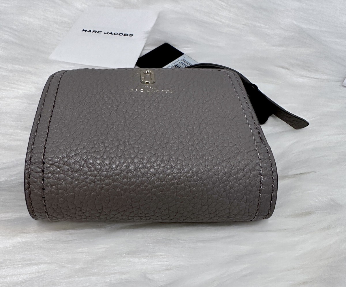 NEW MARC JACOBS Softshot Mini Compact Wallet | eBay