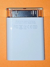 Genuine Apple A1362 iPad Iphone Adapter - SD Card Reader to 30-pin