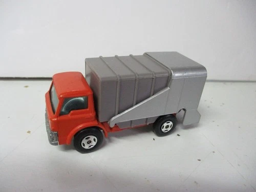 Matchbox Lesney Superfast SF7 Refuse Truck- THIN WHEELS, transitional, loose