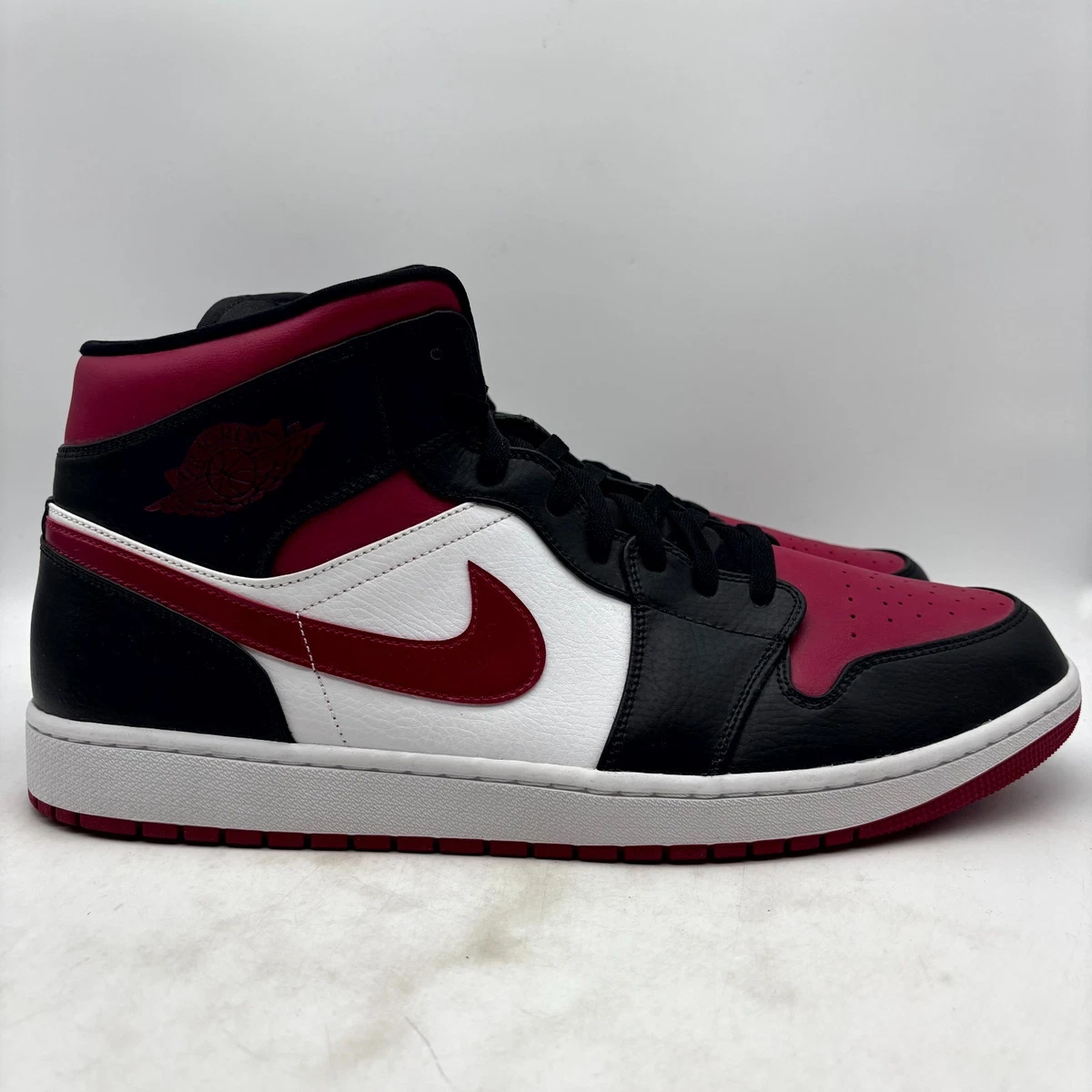 Nike 2020 Air Jordan 1 Mid \'Noble Red\' size 10.5 Air Jordan 1 Mid SE Patent Bred Toe – Puffer Reds main image 4