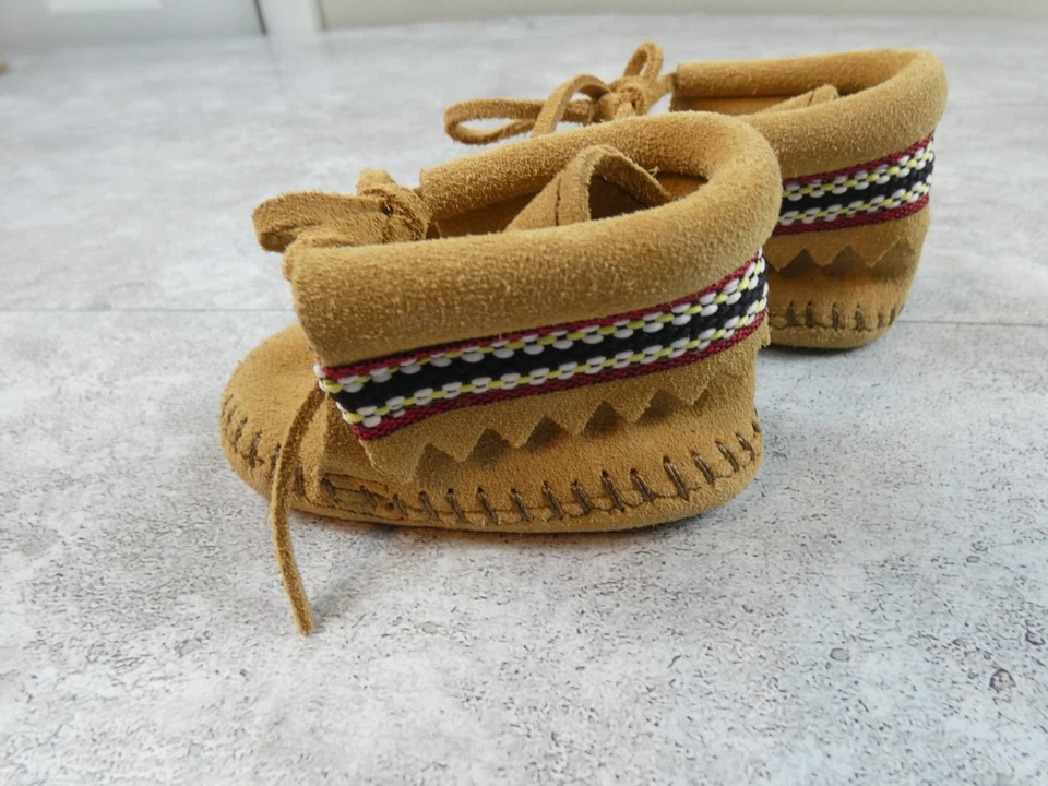 Mocasines Minnetonka Bebé Talla 1 Marrón Seguro Clásico Boho Munchkin Foto 3 de 4