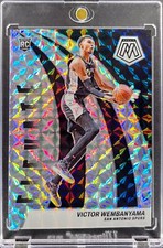 VICTOR WEMBANYAMA 2023-24 Panini Mosaic #18 Elevate Silver Prizm RC