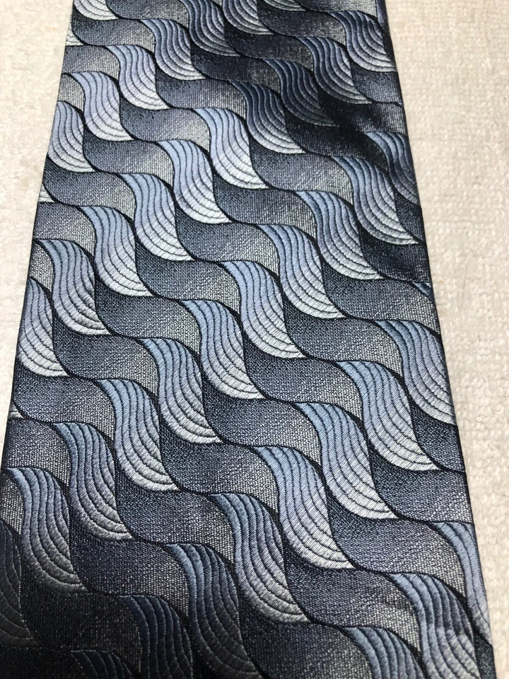 Gravata masculina BACHRACH AZUL E CINZA 4 X 59 NOVA SEM ETIQUETAS - Imagem 3 de 4