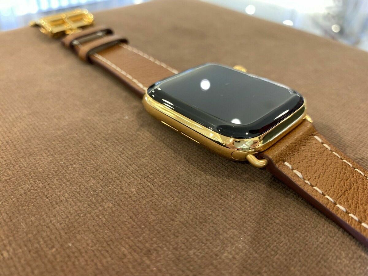 Custom 24K Gold Plated 41MM Apple Watch SERIES 8 Louis Vuitton Band LTE GPS  02