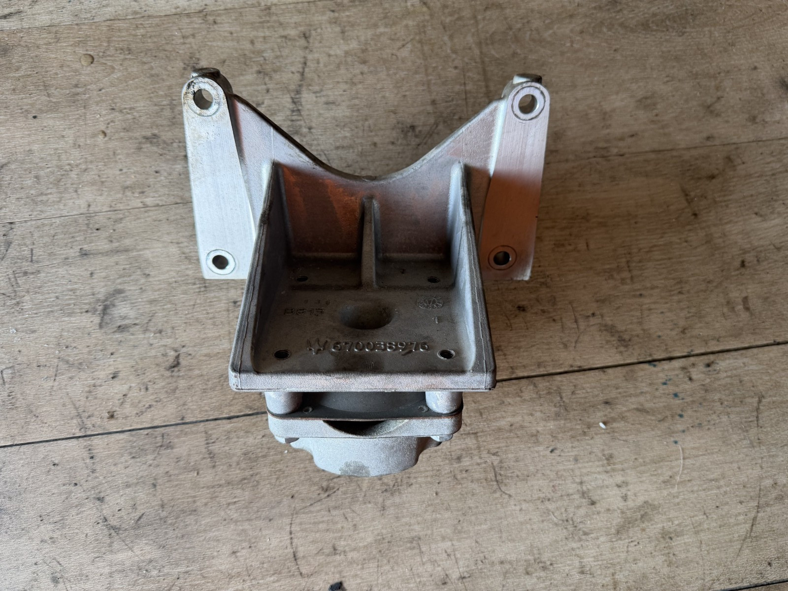 MASERATI GHIBLI OEM 17-24 TRANSMISSION MOUNT BRACKET SUPPORT