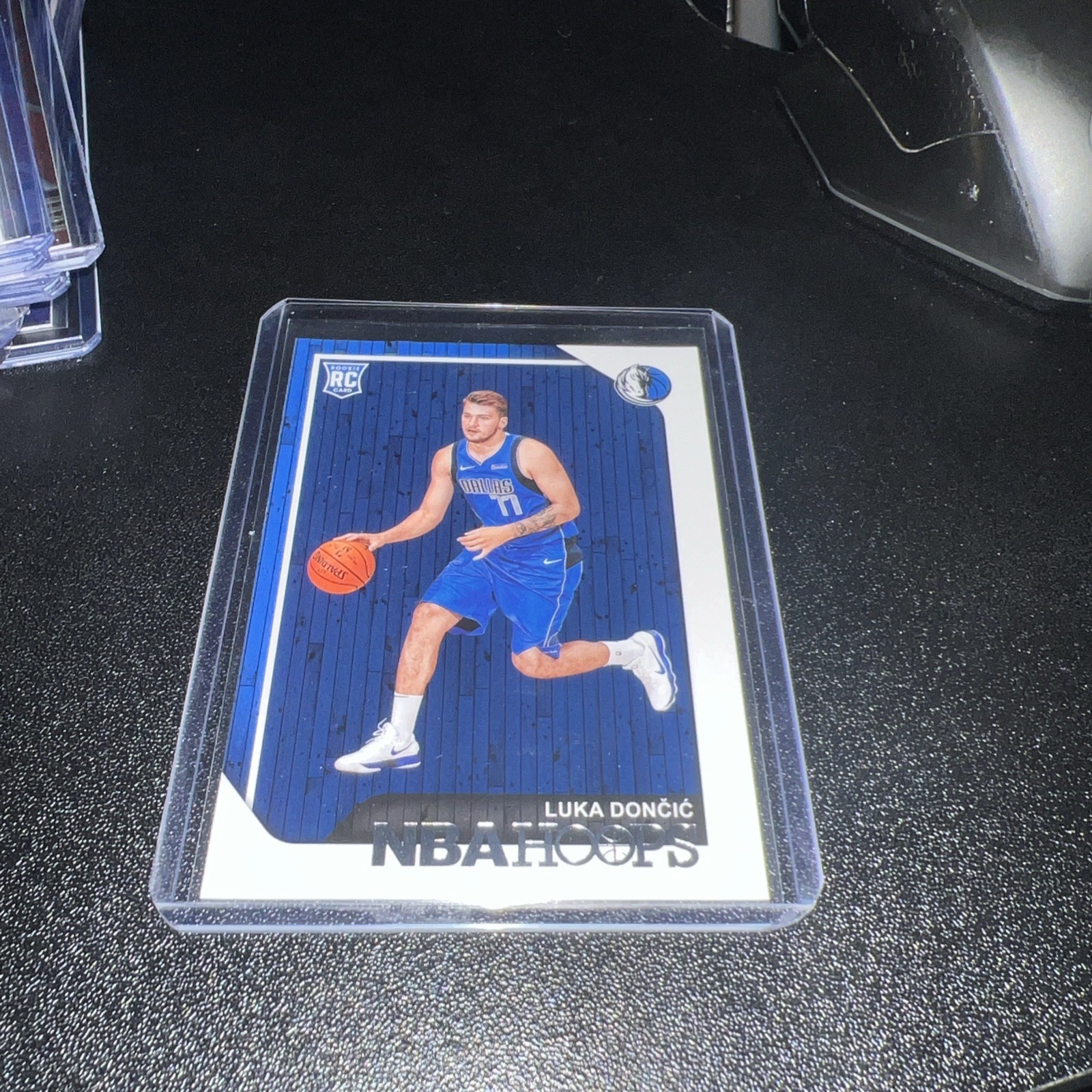 2018-19 Panini NBA Hoops -BASE- Luka Doncic (RC) MAVERICKS #268 Lakers