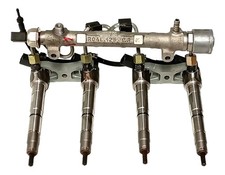 Rail Einspritzleiste Einspritzdüsen Injektor 2.0 TDI VW Golf 7 Audi A4 8W A6 4G