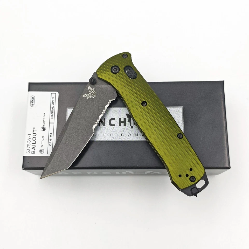 Cuchillo Plegable Benchmade 537GY-1 Rescate Woodland Mango Verde Eje Bloqueo Diente de Sierra Foto 3 de 4