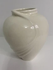 Haeger Vase 919-36 Cream Color, W/ Swirl Design Macomb,ILmade In USA With Stickt