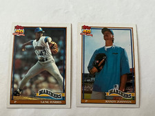 (2) 1991 TOPPS MARINER-RANDY JOHNSON # 225 & GENE HARRIS # 203 BASEBALL CARDS