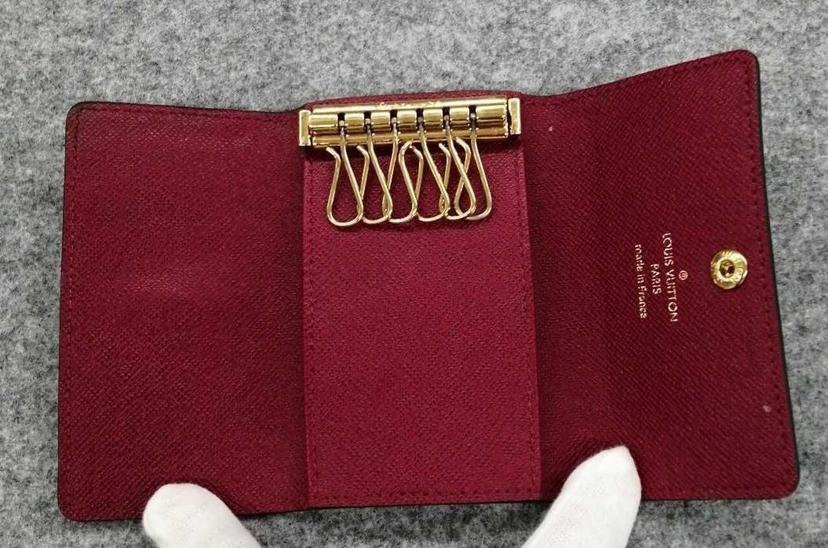 Auth LOUIS VUITTON Multicles 6 key holder M60701 Monogram Auth LOUIS VUITTON Multicles 6 key holder M60701 Monogram
