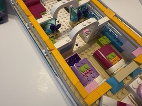 LEGO FRIENDS: Dolphin Cruiser (41015) Retired 2013 Missing One Drink