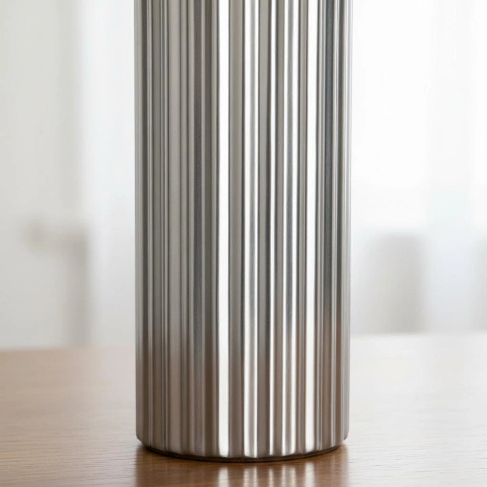 Stainless Steel Vase Shiny Finish Decorative Metal Vase Sturdy for Coffee Table