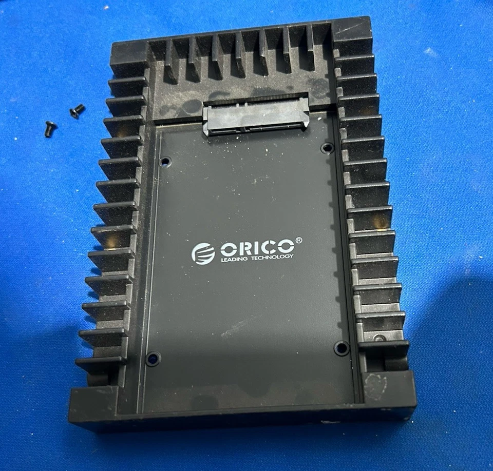 Orico 2.5 a 3.5 pulgadas disco duro convertidor adaptador caddy Foto 2 de 4