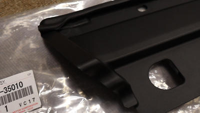 Toyota Genuine FJ Cruiser front fender splash Shield LH OEM 53806