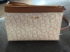 Calvin Klein crossbody bag in great condition...