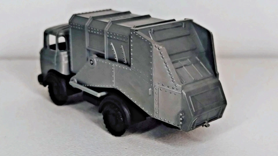 Cadeau BONUX  BERLIET GAK Camion Poubelle 1/90 - Photo 4/4