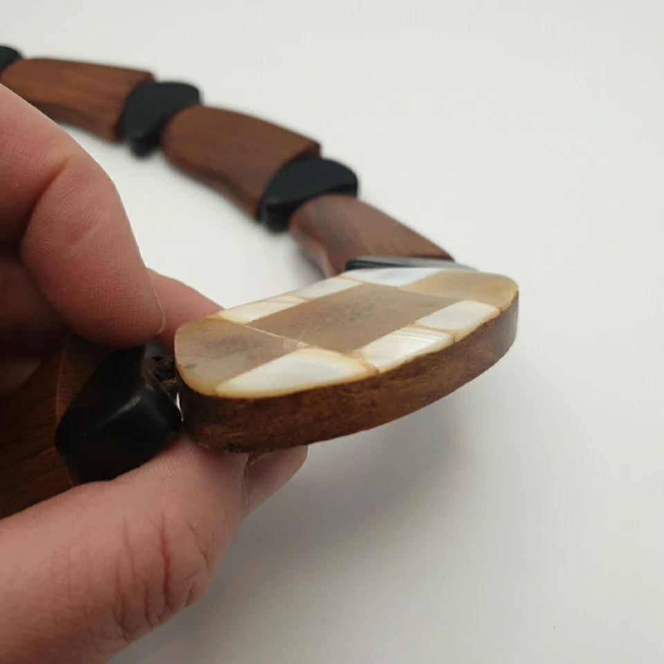 Vintage Teak Wood & Mother of Pearl Chunky Statement Collar Necklace 20" Long - Image 4 of 4