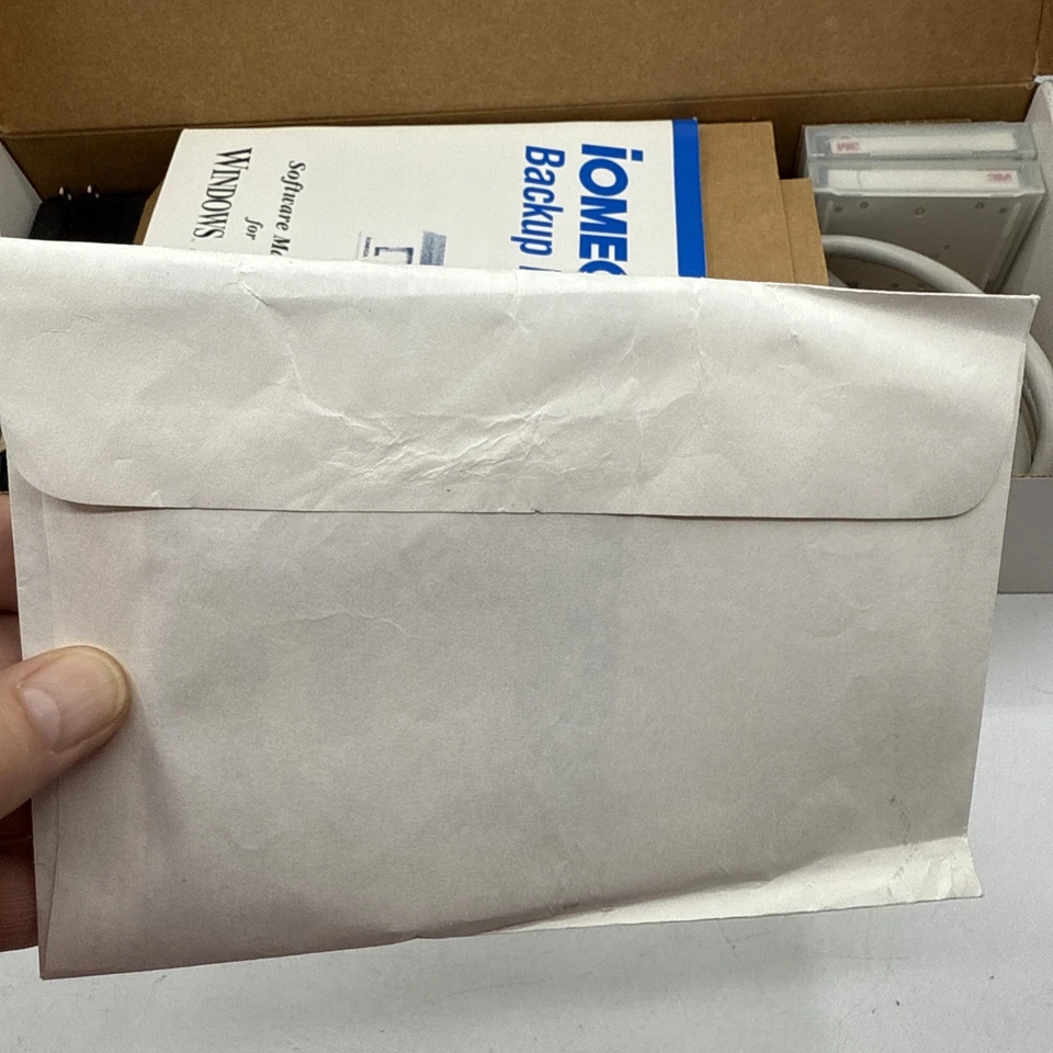 Iomega Tape250 Parallel Port II QIC 80 Tape Backup Drive - Image 4 of 4