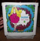 Skipper doll case Mattel 1969 & 5 dolls and lots of doll clothes Barbie's sister