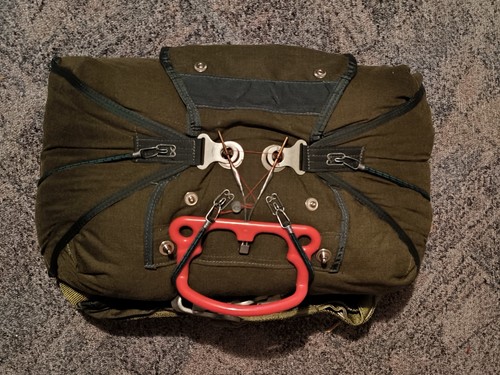Reservefallschirm BE-8 komplett NOTSCHIRM DDR NVA mit ORIG-Begleitheft u. Tasche - Bild 12 von 13