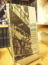 Just Walkin' in the Rain: The True Story of the Prisonaires: the Convict Pionee,