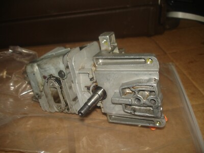 McCulloch  Mac 3200 power head   chainsaw part only bin 495
