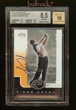 2001 Upper Deck e-Volve Autograph TIGER WOODS RC #96/100 On Card Auto 10 BGS 8.5