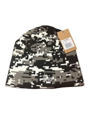 STUSSY BASIC SKULLCAP DIGITAL CAMO BEANIE WITH TAGS IN HAND READY