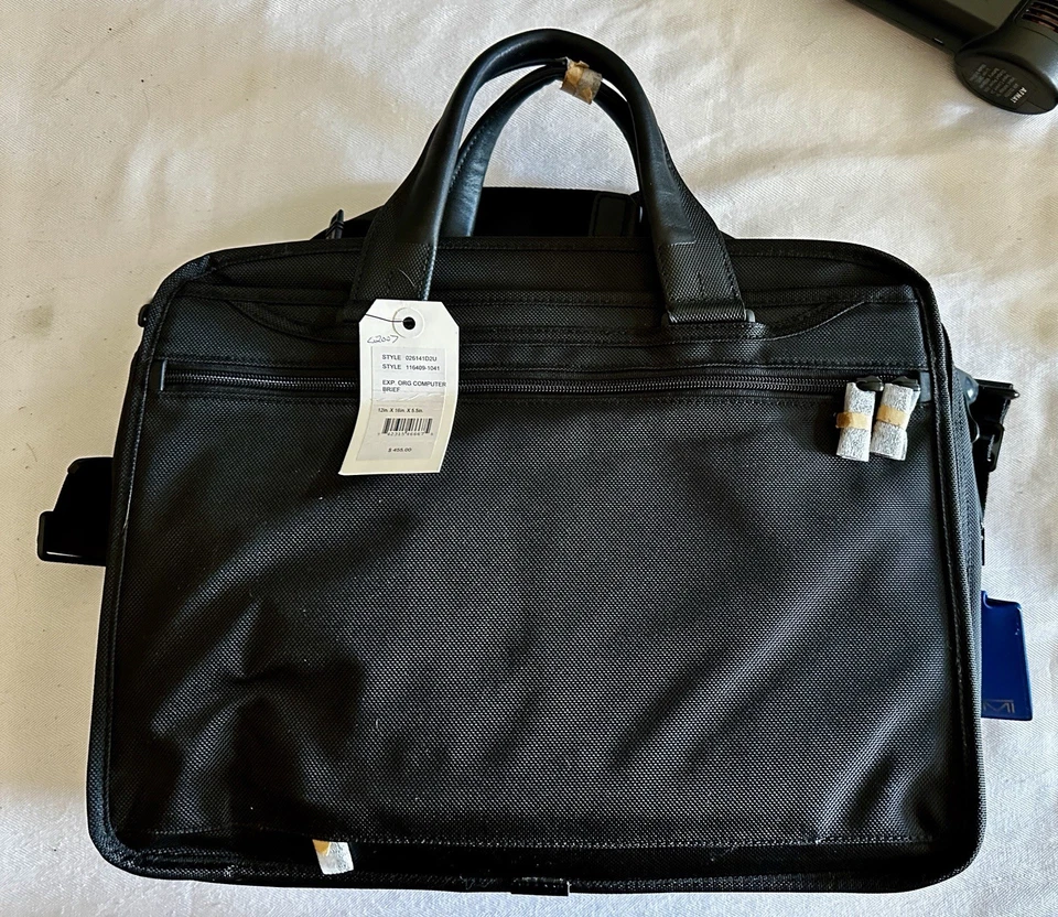 "Maletín organizador expandible para computadora portátil Tumi Alpha II 26141D2 15"" Foto 2 de 4