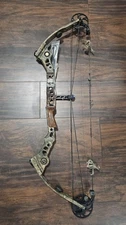 Mathews Icon 70# Compound Hunting Bow With Extra Strings! Solocam