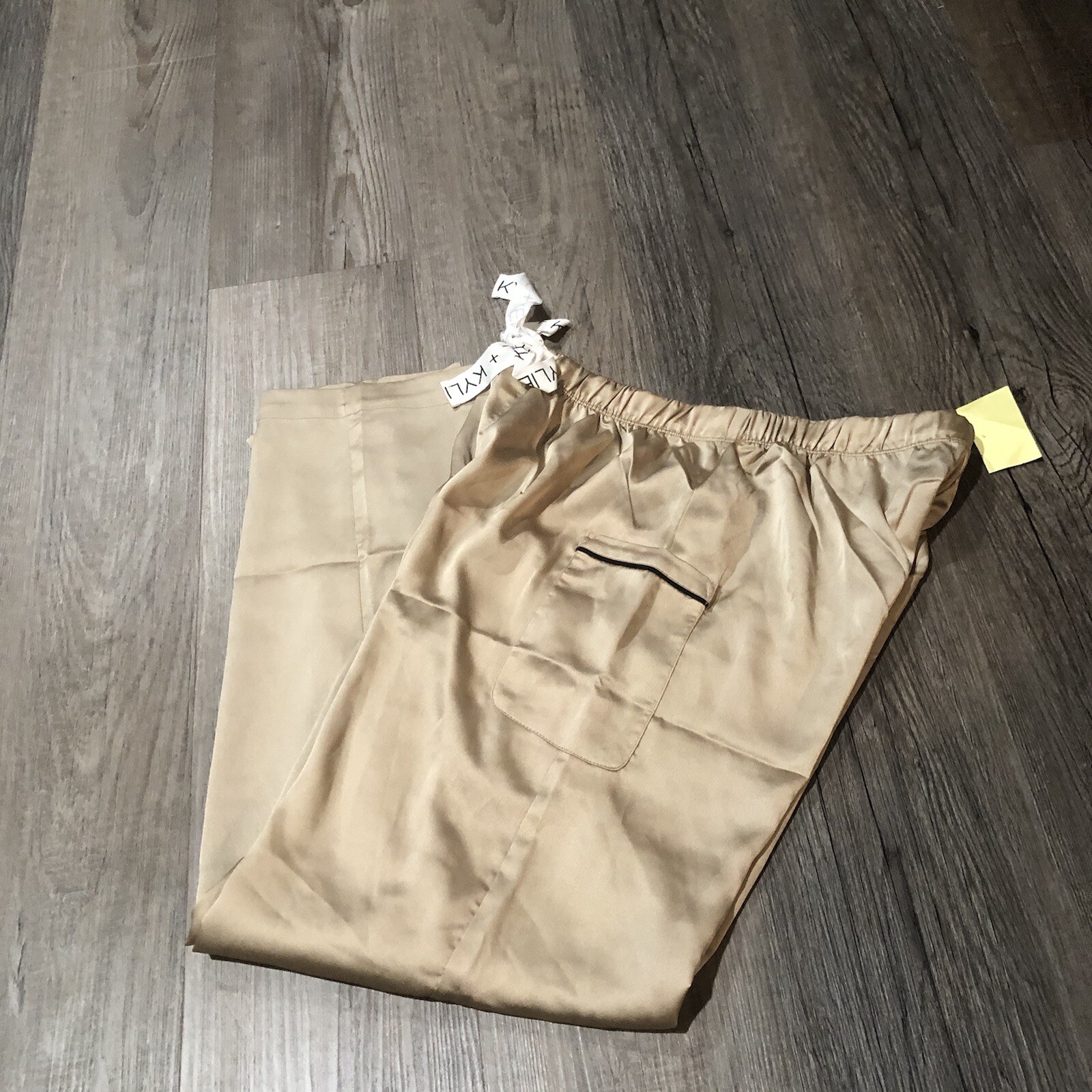 KENDALL + KYLIE  Beige Brown Tan Gold Satin Set Sample Rare Blogger S NWOT image 4