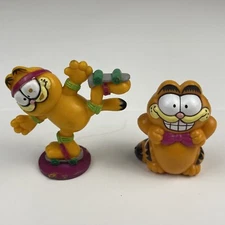 Vintage Garfield PVC Figure Lot Of 2 Bow Tie And Skates 2" Collectible Toys