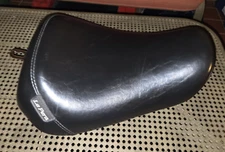 Le Pera Bare Bones Solo Seat LF-006 Vinyl Biker Gel Harley Davidson - READ