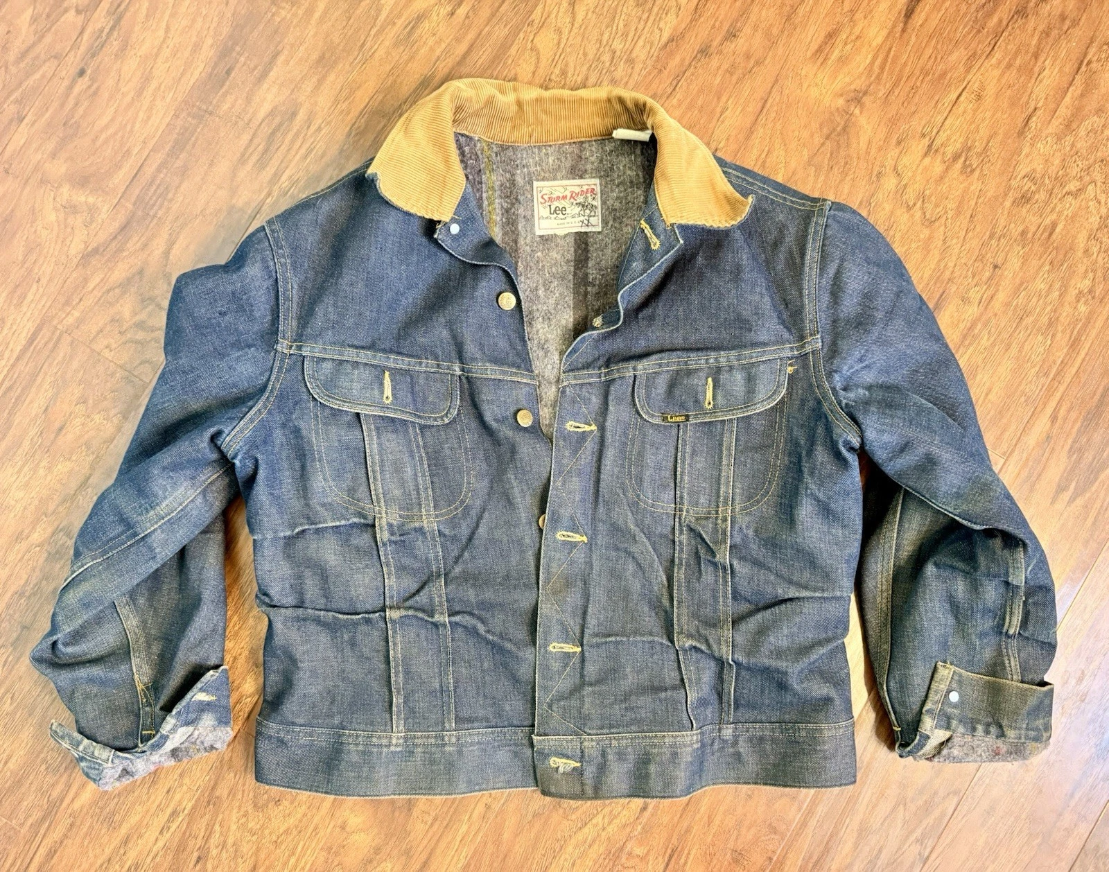Lee Storm Rider Size 44R Denim Vintage Jacket Amazing Condition Made In USA