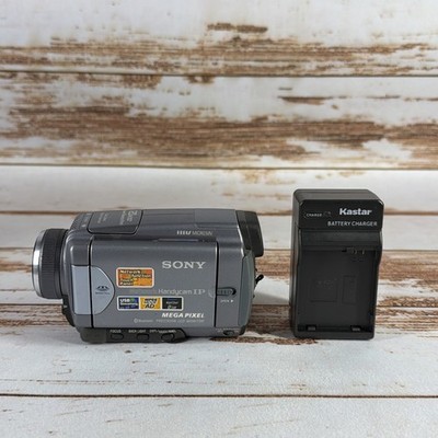 Sony DCR-IP55 Handycam MiniDV Camcorder Carl Zeiss Optics Touchscreen Rare