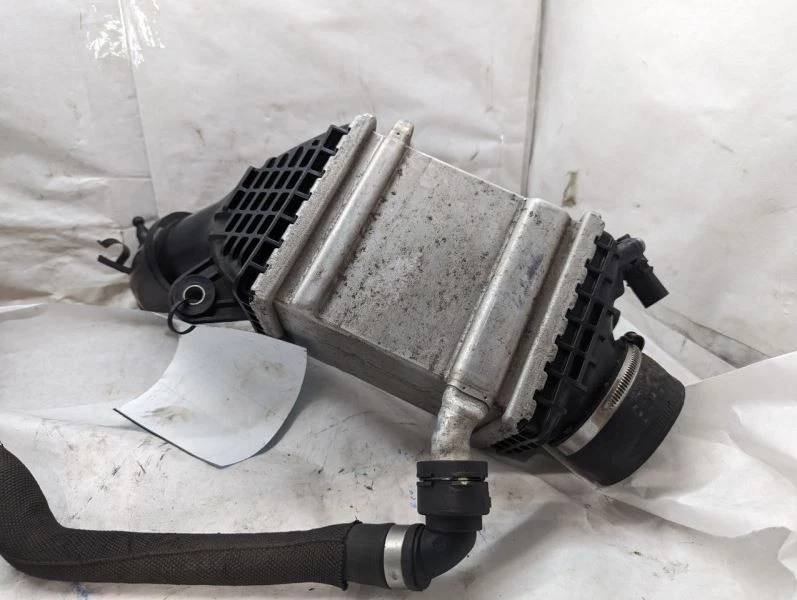 Passenger Intercooler 4.4L Twin Turbo Fits 15-19 BMW X6M , 17517848096 - Изображение 4 из 4