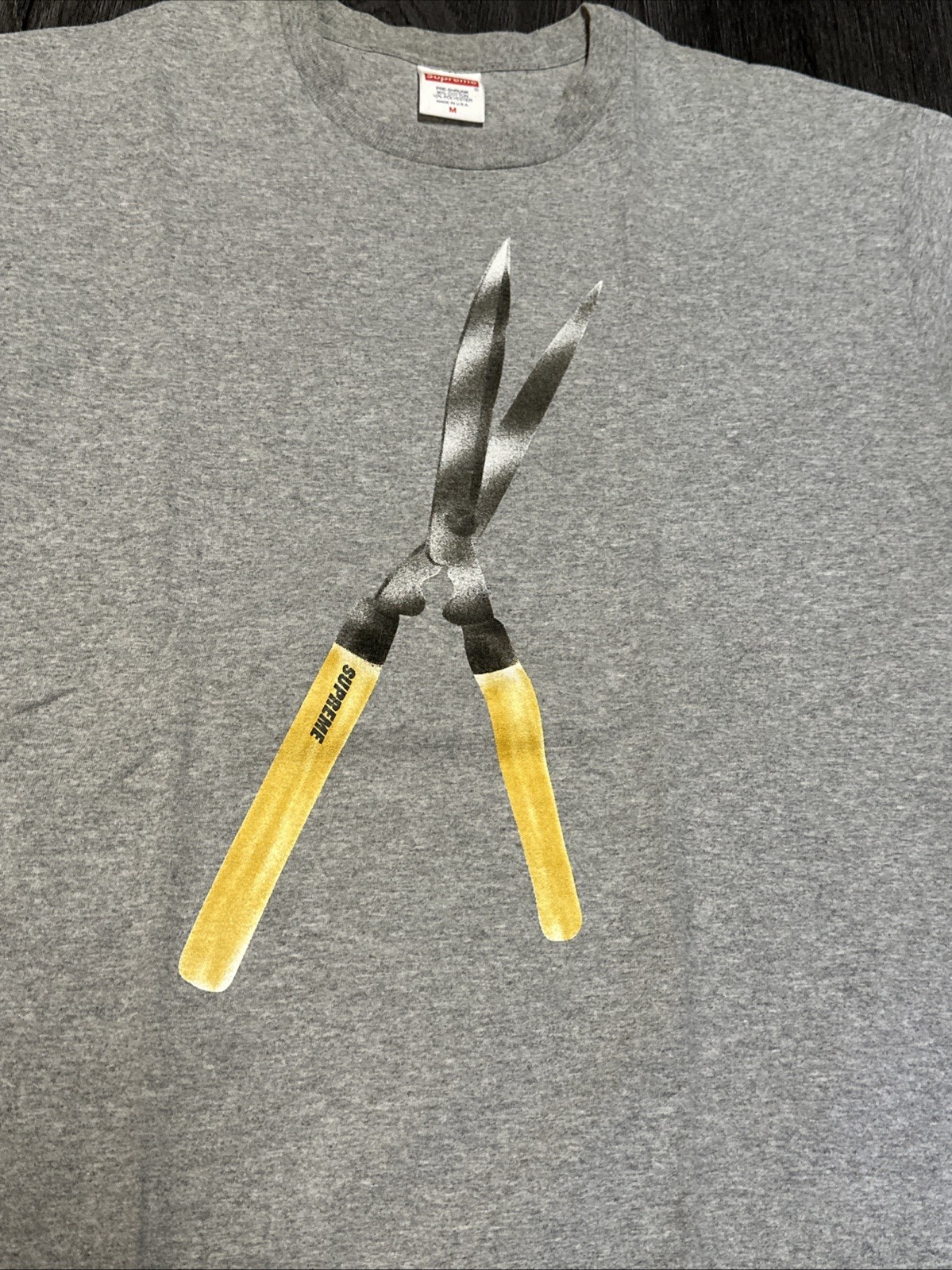 Supreme Shears Tee Men's T-Shirt Size Medium Pre-Owned SS19 thumbnail 2