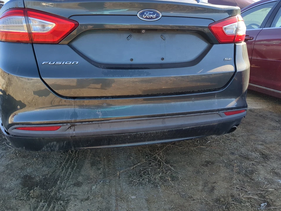 2013-2016 Ford Fusion Rear Bumper Assembly Oem JRAC7 - Image 2 of 3