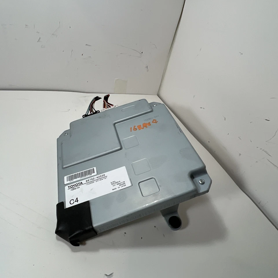 Toyota RAV4 2016 módulo de control de asistencia de estacionamiento 86792-42030 OEM Foto 3 de 4