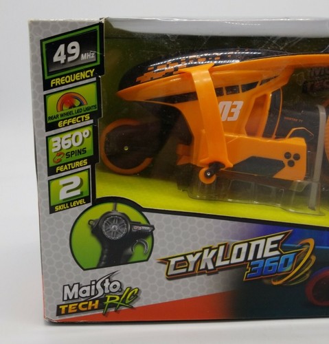 Maisto Tech R/C Street Series Remote Control Cycle Bike Orange 03 Cyklone 360 - Picture 2 of 7