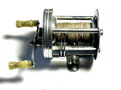 Moulinet moulé appât Shakespeare True Blue 1956 modèle 31 Moulinet moulé appât Shakespeare True Blue 1956 modèle 31