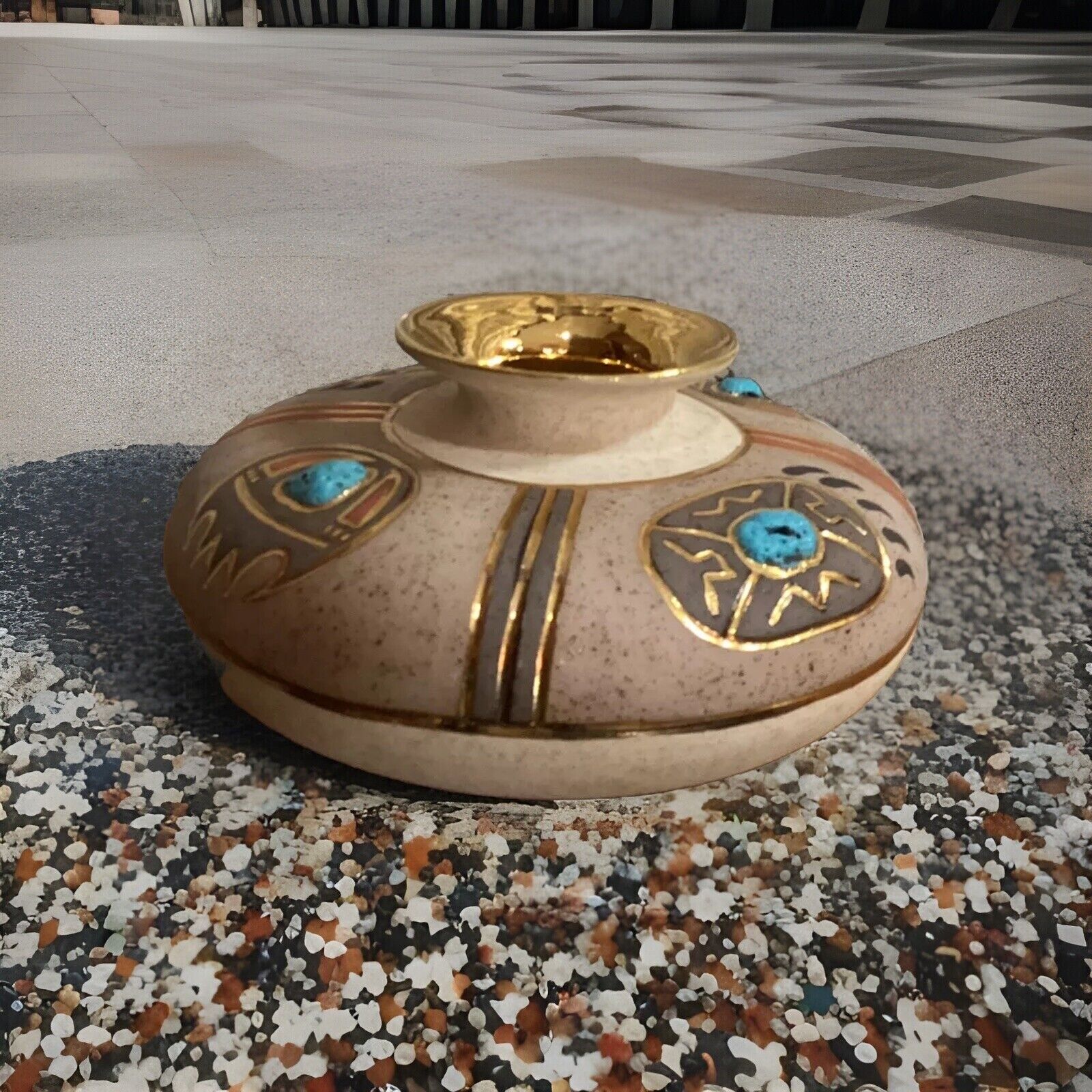 Picture 2 of 8