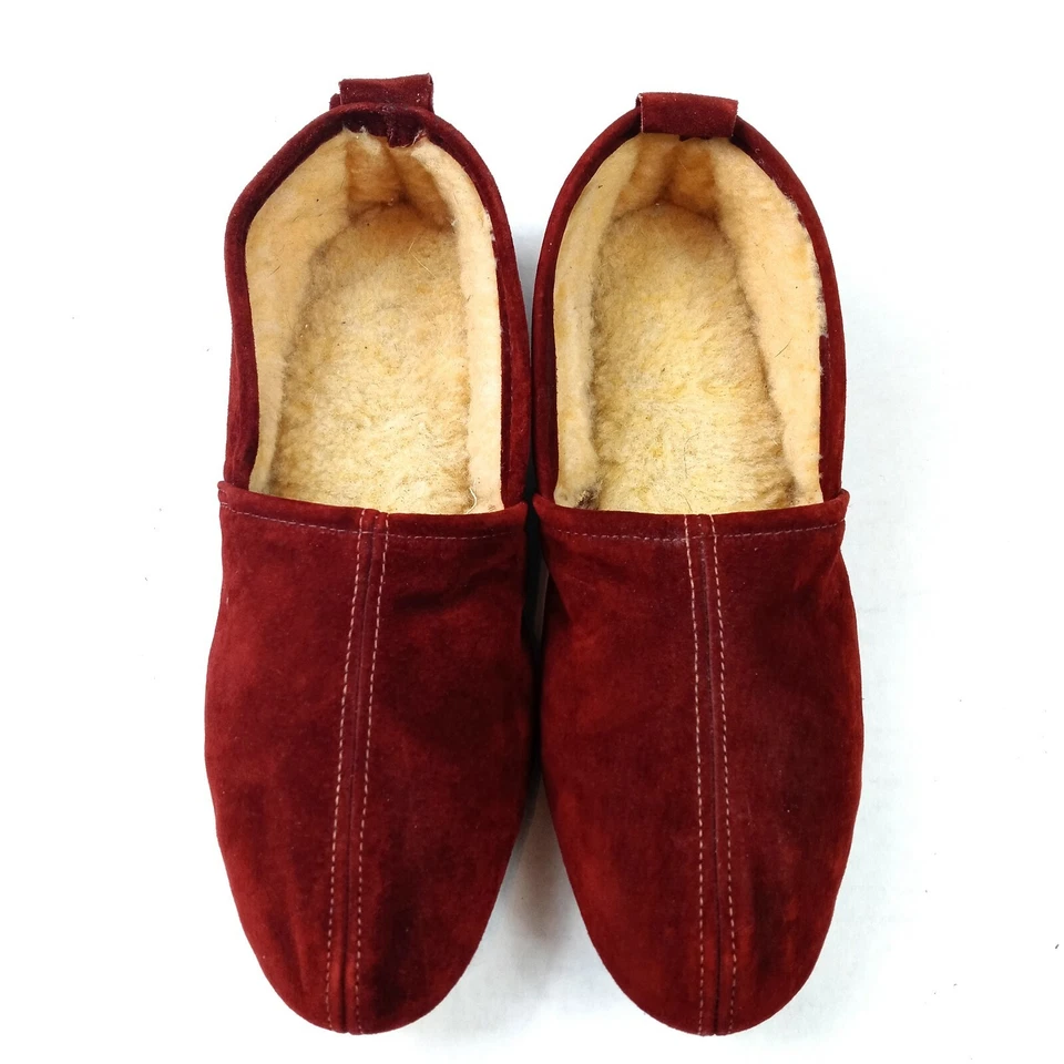 Zapatillas de casa Winchester antiguas cerradas de gamuza granate forradas de piel de oveja talla 9 Foto 2 de 4