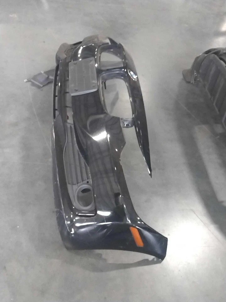 2015 BMW 320I OEM Front Bumper Assembly Black 225466 136K Miles - Imagem 2 de 4