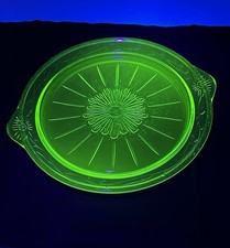 Vintage Green Glowing Uranium Vaseline Depression Glass Cake Platter Plate