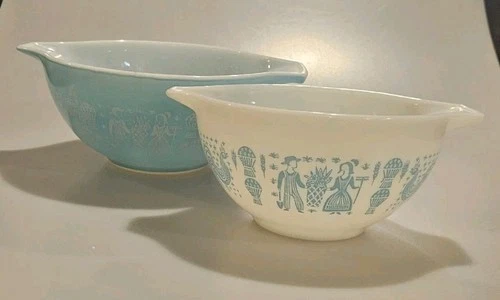 BOTH! Pyrex Amish Butterprint Cinderella Bowls 1.5pt & .5qt...441 & 442